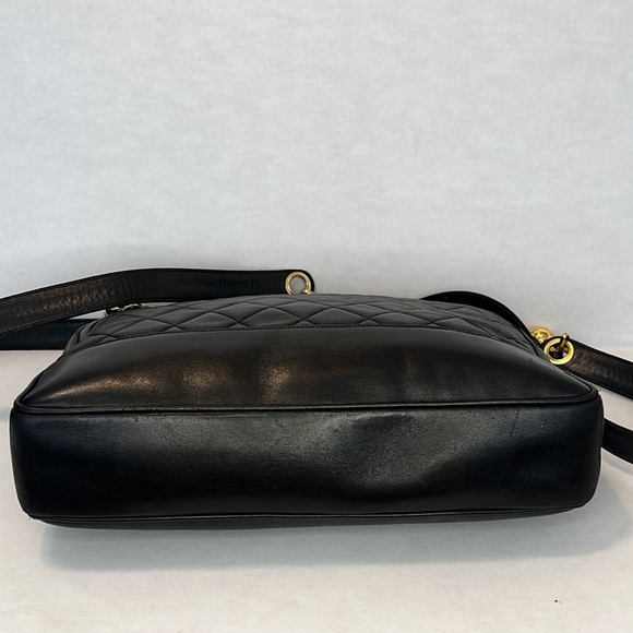 SOLD! Chanel Quilted Lambskin CC Tote - Picture 8 of 16